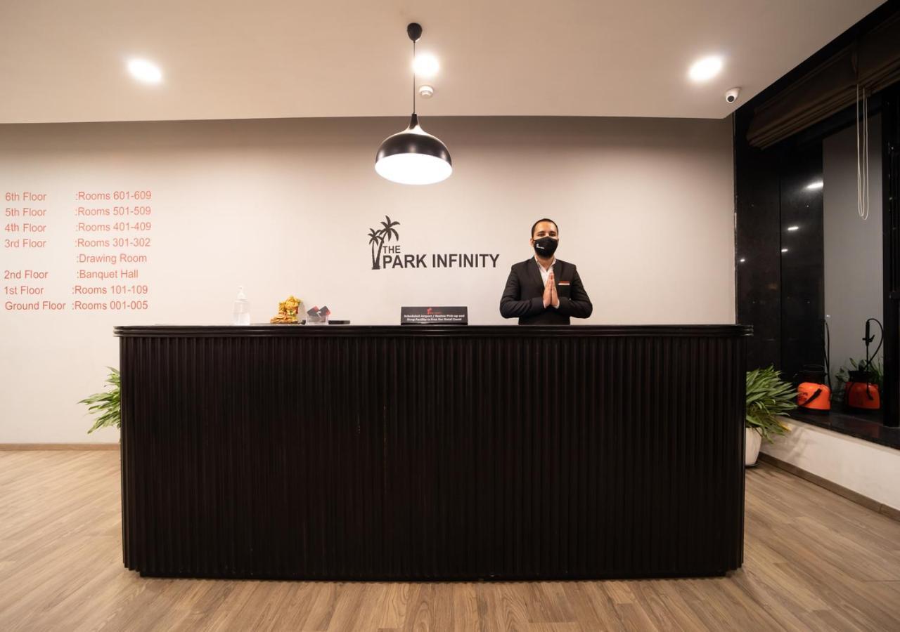 The Park Infinity Hotel Surat Exterior photo